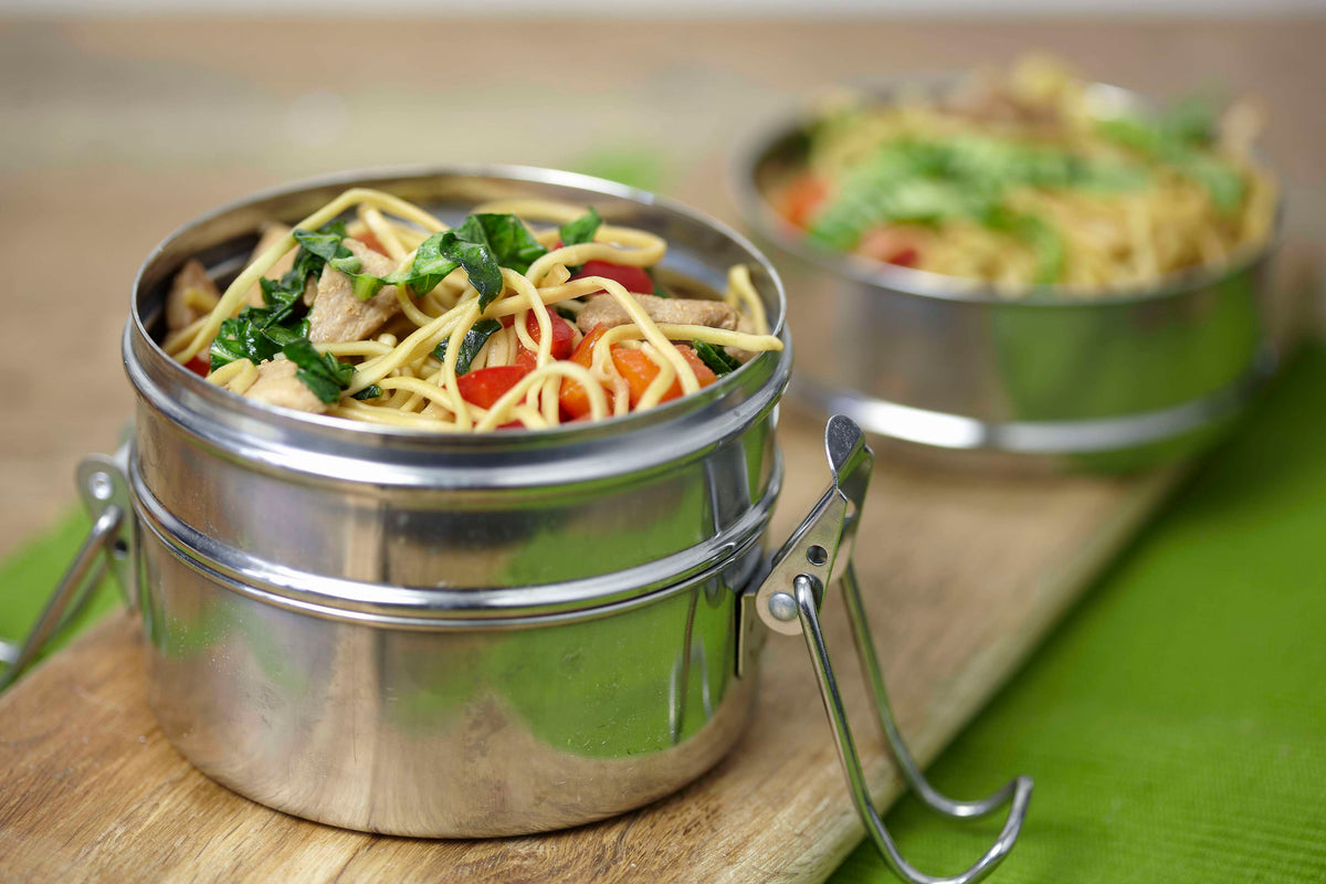 Stir fried chicken with egg noodles – Indian-Tiffin LunchBox