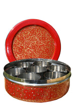 Carica l'immagine nel visualizzatore di Gallery, Masala Dabba dipinta a mano in oro e rosso