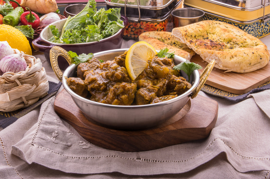 Cordero al curry abundante de Shirin
